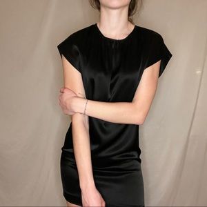 NWOT Neiman Marcus x Theory Cap Sleeve Silky Dress